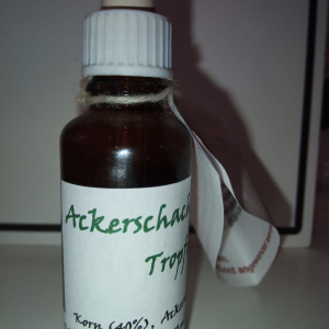 Braunglasflasche mit Etikett Ackerschachtelhalm Tropfen